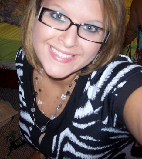 Amandine 24 ans sur Angers cherche un plan cul