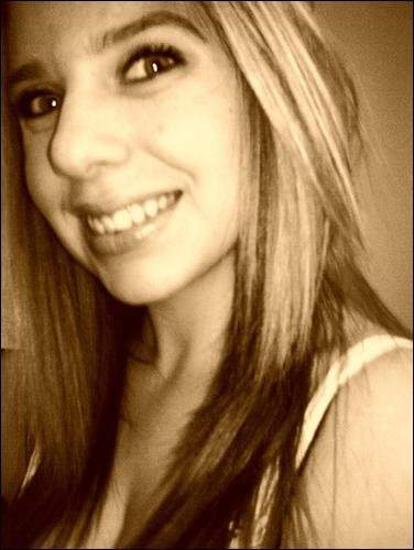 Femme blonde de 27 ans sur Perpignan cherche un homme pour plan cul