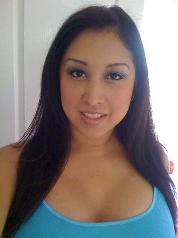 Lucie jeune asiat de 28 ans sur Paris cherche un homme