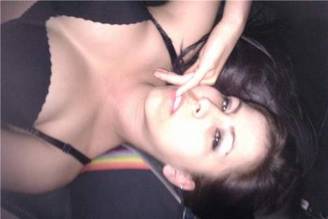Sabrina belle italienne de 29 ans sur Paris cherche un plan cul