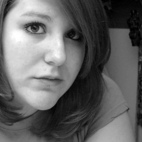 Emanuelle jeune fille de 23 ans sur Nancy cherche un homme