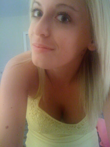 Marie 29 ans sexy et cochonne cherche un plan cul sur Pau