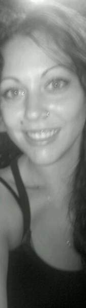 Blanche coquine de 23 ans sur Grenoble cherche un plan cul