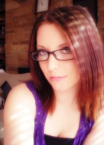 Laurine belle jeune femme de 29 ans sur Versailles