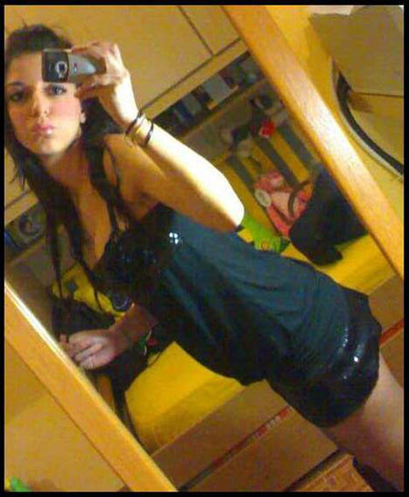 Femme de 24ans, Marseille cherche rencontre en toute discrétion pour relation sympa et sensuelle