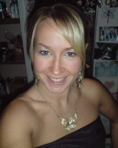 Jeune coquine de passsage à Paris cherche homme sympa pour coquinerie libertine