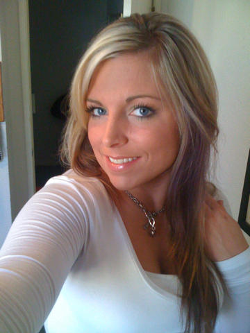 Flore cherche une rencontre avec un homme sur Rouen