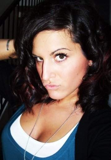 Laureen de Nancy cherche un homme pour club libertin