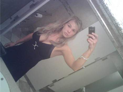 Femme sur Marseille cherche à rencontrer un homme pour un plan cul