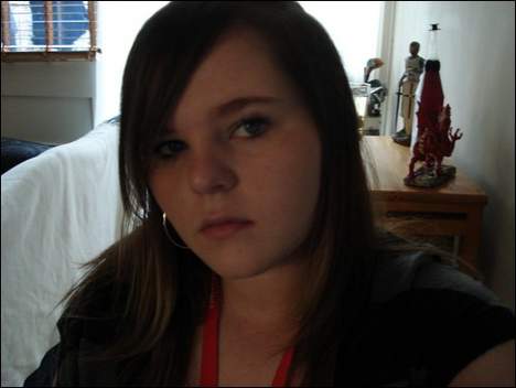 Ludivine sur Poitiers cherche un homme pour jeux érotiques