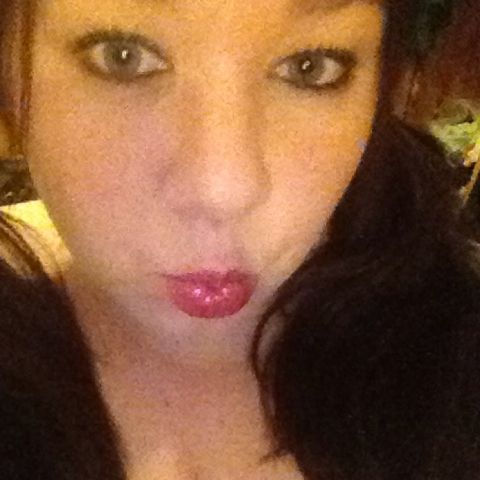 Jeune salope cherche un homme pour du sexe sur Amiens Jeune salope cherche un homme pour du sexe sur Amiens