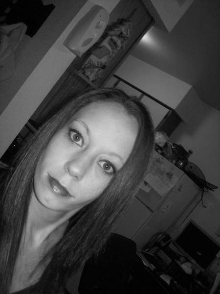 Femme Cannes recherche relation forte avec un homme mur