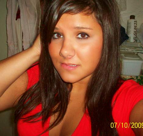 Melia de Marseille recherche une homme pour me faire des petits calins