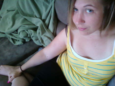 Elodie jeune femme de 26 ans sur Roubaix cherche un plan cul