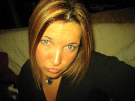 Estelle sur Toulouse cherche un mec sympa pour un plan cul