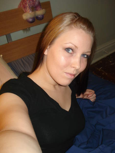Femme Bordeaux cherche un homme sur la region Aquitaine pour agréable moment