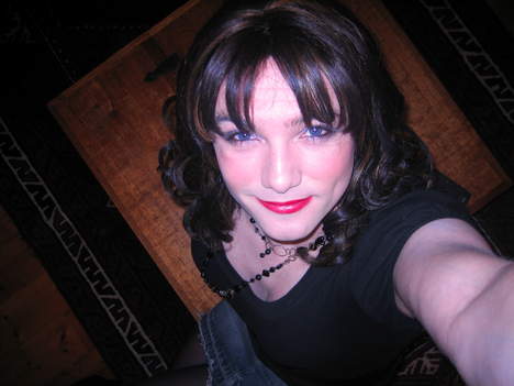 Caroline sur Poitiers cherche un homme libre
