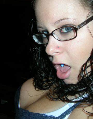 Laetitia cherche un homme seul pour un plan cul sur Lyon