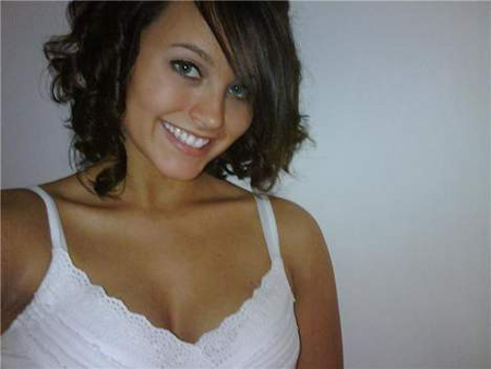 Jeune femme de 26 ans prés de Perpignan cherche homme pour plaisir sexuelle