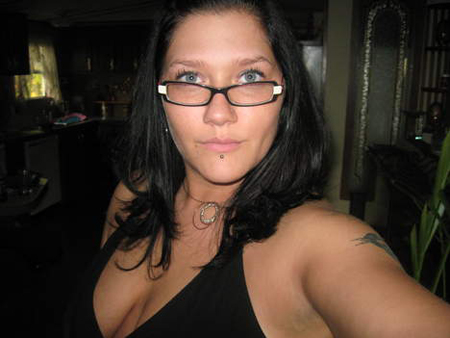 Femme Paris recherche des hommes aimant le sexe sans aucun tabou