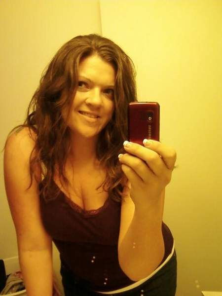 Petite femme sexy cherche plan cul sur Dijon