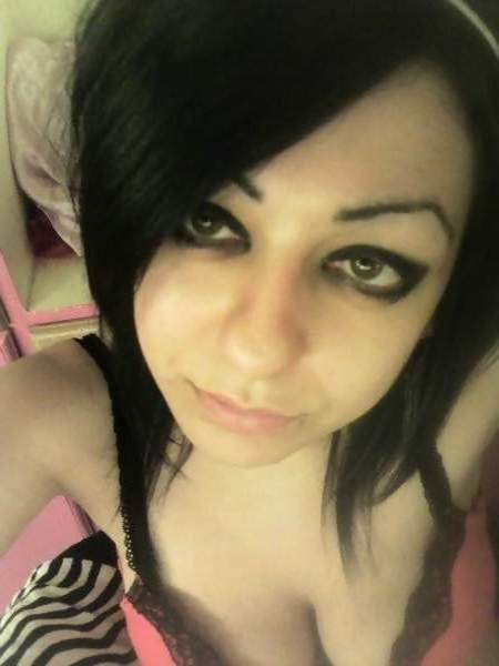 Femme 28 ans cherche rencontre pour moment coquin avec un homme sur Paris