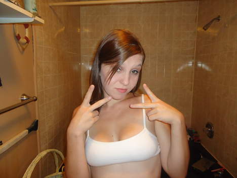 Audrey petite salope de 20 ans cherche un plan cul