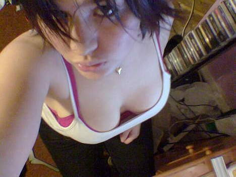 Femme mignonne et sexy pour un plan cul sur Paris