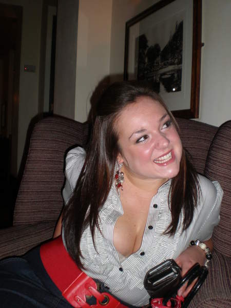 Laura jeune salope sur Paris cherche un plan cul