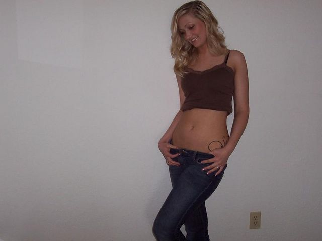 Femme cherche à se faire baiser différemment Femme cherche à se faire baiser différemment