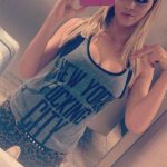 Blonde de 22 ans cherche un plan sexe au plus vite