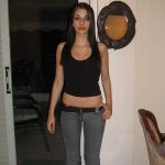 Jeune fille de 23 ans Nancy cherche un mec ou couple tout age confondu